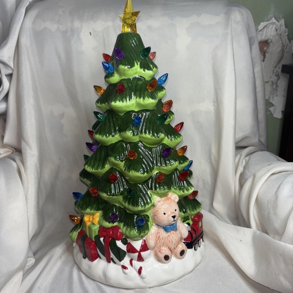Lighted Ceramic Christmas Tree Teddy Bear Train‎ Gifts Tabletop Decor Green